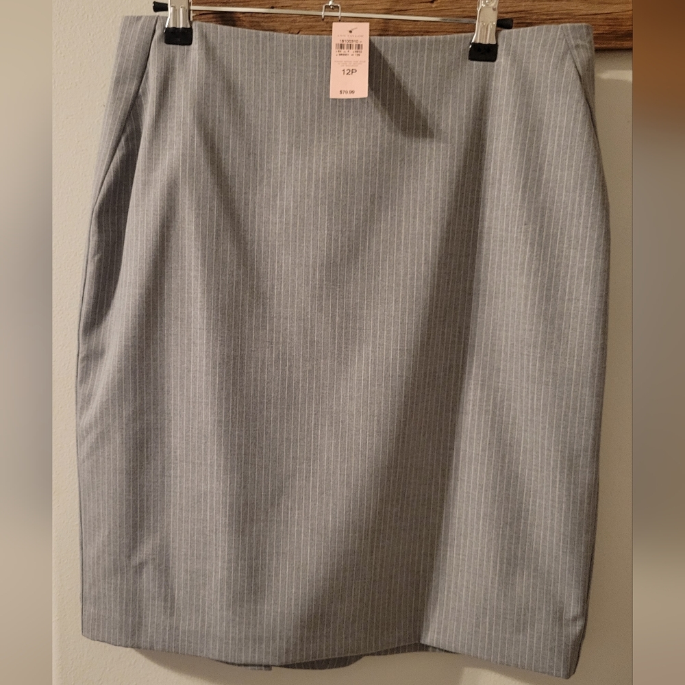 New NWT Ann Taylor Petite 12P Gray Pinstripped Pencil Skirt with Flirty Ruffle